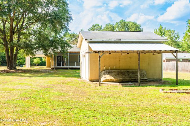 2922 Birdsong Circle, Grimesland, NC 27837