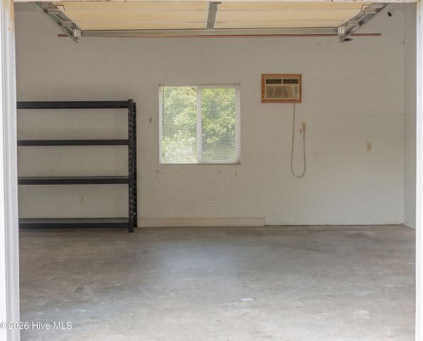 2922 Birdsong Circle, Grimesland, NC 27837