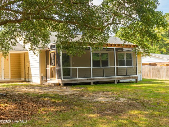 2922 Birdsong Circle, Grimesland, NC 27837