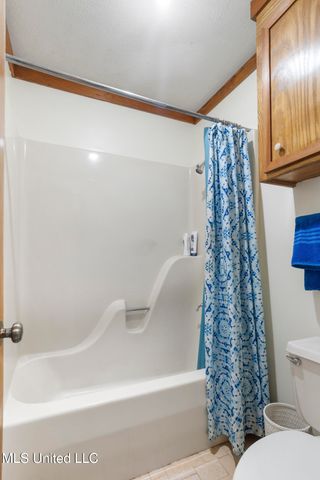 809 S Springlake Drive, Terry, MS 39170