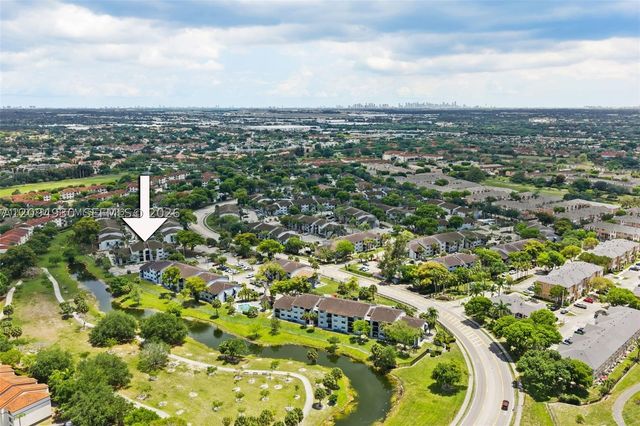 7195 NW 179th St 106, Hialeah, FL 33015