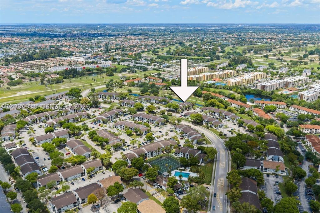 7195 NW 179th St 106, Hialeah, FL 33015