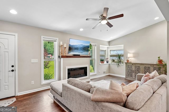 3211 Oakbrook Lane, Clarkston, GA 30021