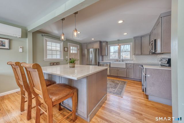 184 Hobart Street, Southington, CT 06489