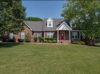 313 Mayfield Dr, Smyrna, TN 37167