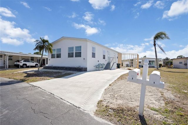 2 S BOTANY BAY CIRCLE, Englewood, FL 34223