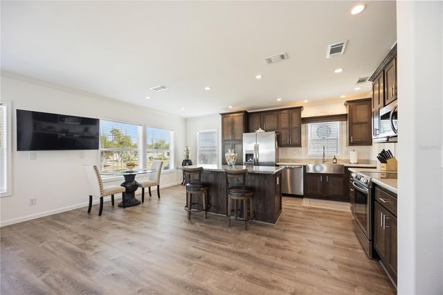 2 S BOTANY BAY CIRCLE, Englewood, FL 34223