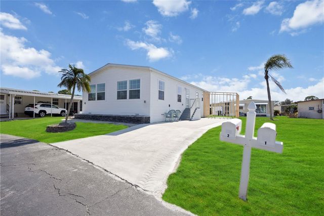 2 S BOTANY BAY CIRCLE, Englewood, FL 34223