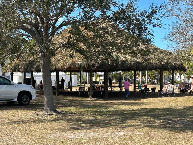 2 S BOTANY BAY CIRCLE, Englewood, FL 34223