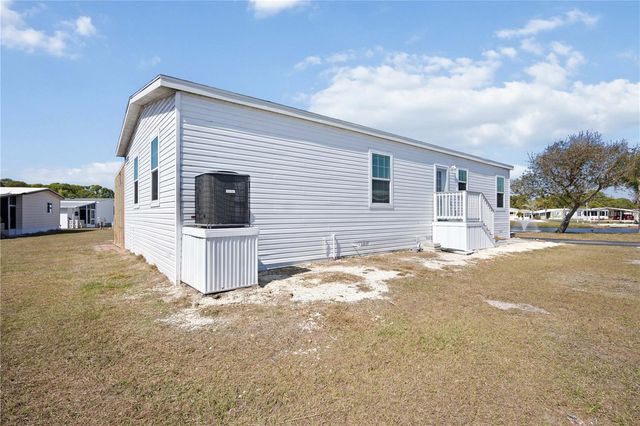 2 S BOTANY BAY CIRCLE, Englewood, FL 34223