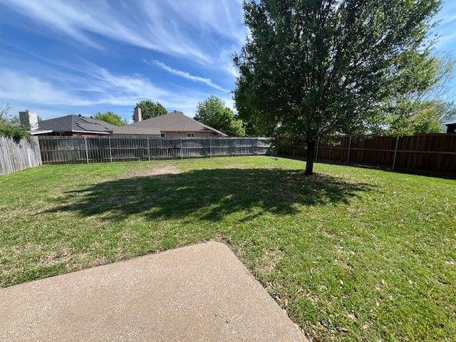 1015 Tyler James Drive, Burleson, TX 76028