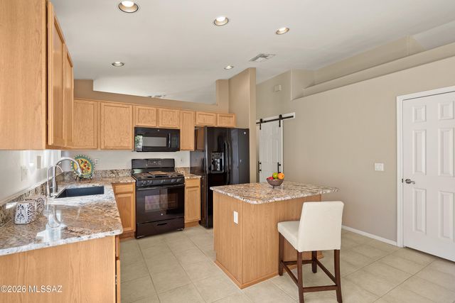 11336 N Flat Granite Drive, Oro Valley, AZ 85737
