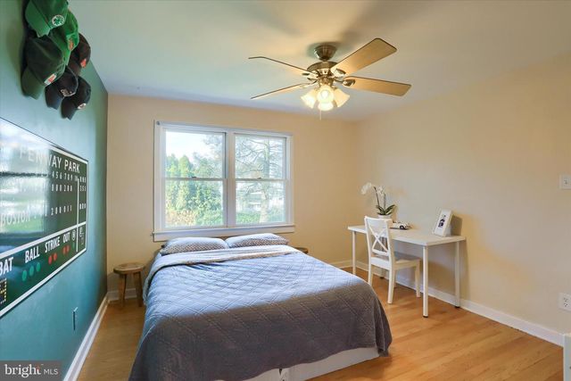 155 OAK LN, Hershey, PA 17033