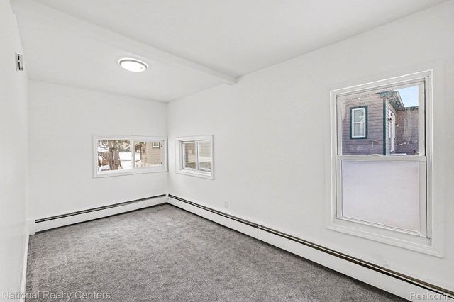 2960 Glenbroke Street, Keego Harbor, MI 48320