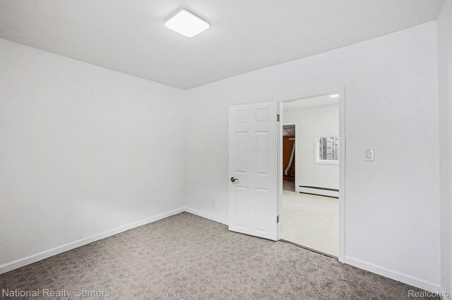 2960 Glenbroke Street, Keego Harbor, MI 48320