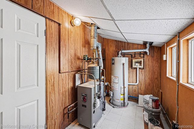 2960 Glenbroke Street, Keego Harbor, MI 48320