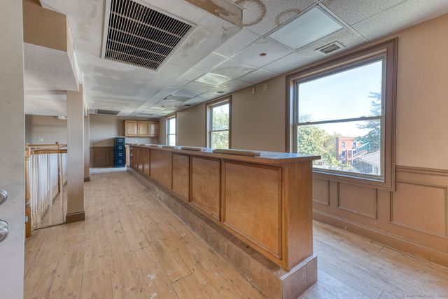 2404 Main Street, Hartford, CT 06120