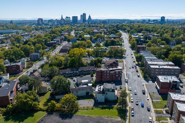 2404 Main Street, Hartford, CT 06120