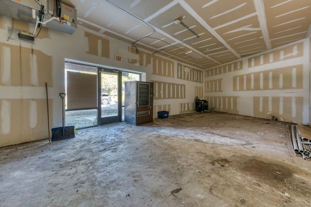 2404 Main Street, Hartford, CT 06120