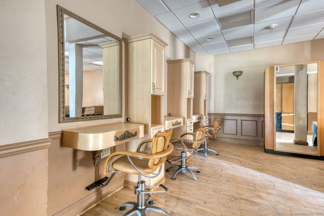 2404 Main Street, Hartford, CT 06120