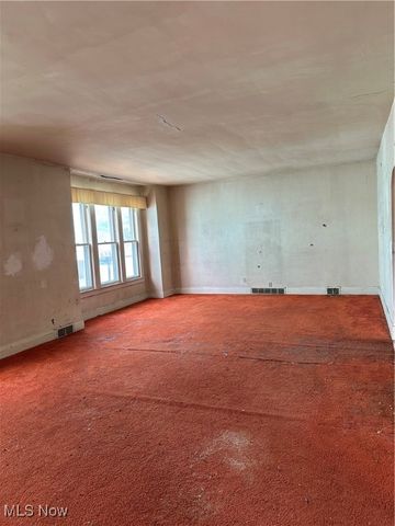 425 N Zane Highway, Martins Ferry, OH 43935