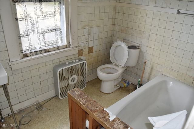 425 N Zane Highway, Martins Ferry, OH 43935