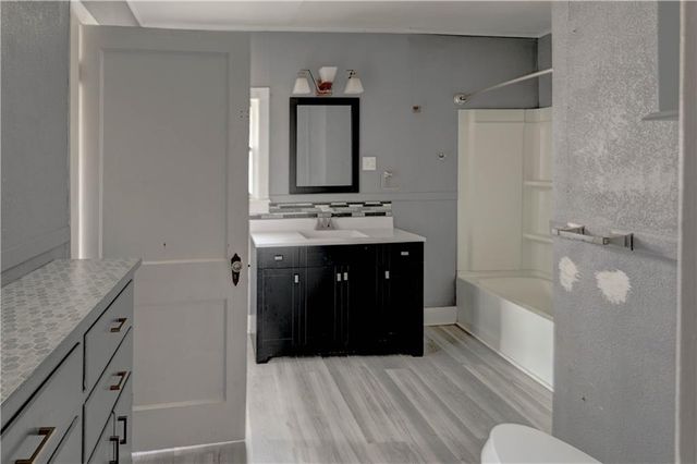 659 Middle Street, Leavenworth, KS 66048