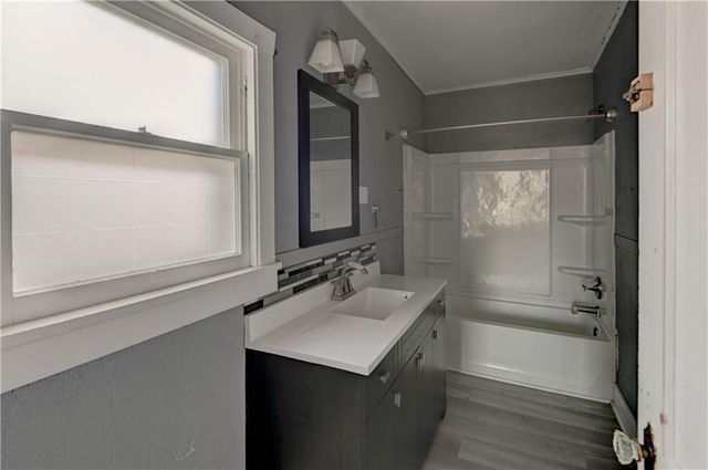 659 Middle Street, Leavenworth, KS 66048