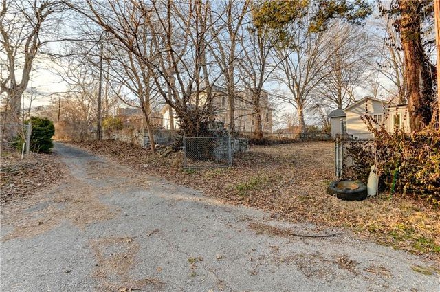 659 Middle Street, Leavenworth, KS 66048