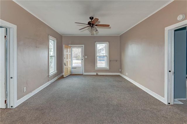 659 Middle Street, Leavenworth, KS 66048