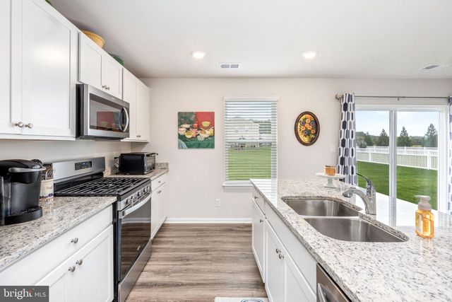 160 PORTER PKWY, Fruitland, MD 21826