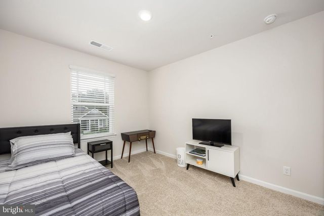 160 PORTER PKWY, Fruitland, MD 21826