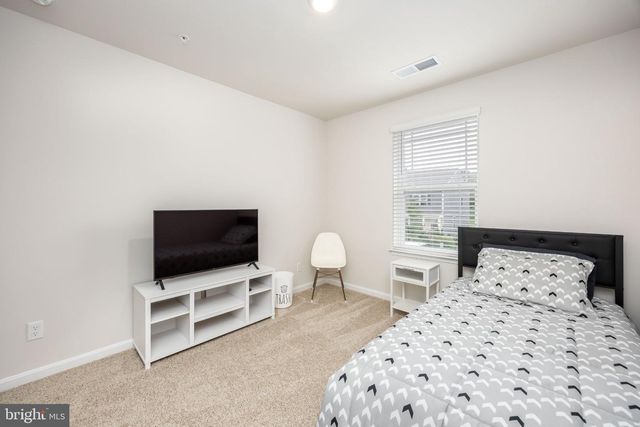 160 PORTER PKWY, Fruitland, MD 21826