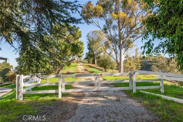 80 Saddleback, Rolling Hills, CA 90274
