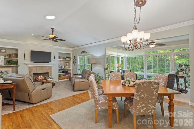 69 Old Pasture Way, Hendersonville, NC 28739