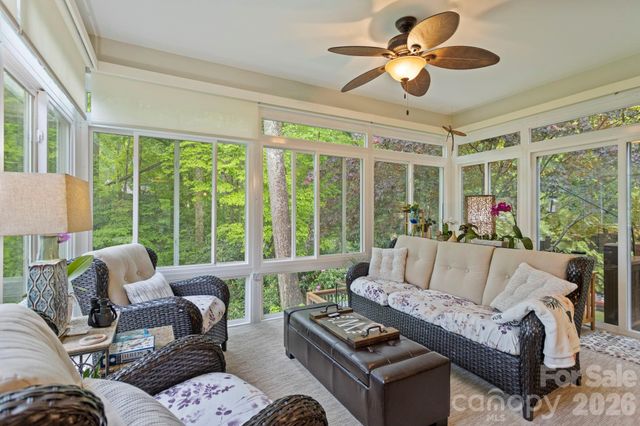 69 Old Pasture Way, Hendersonville, NC 28739