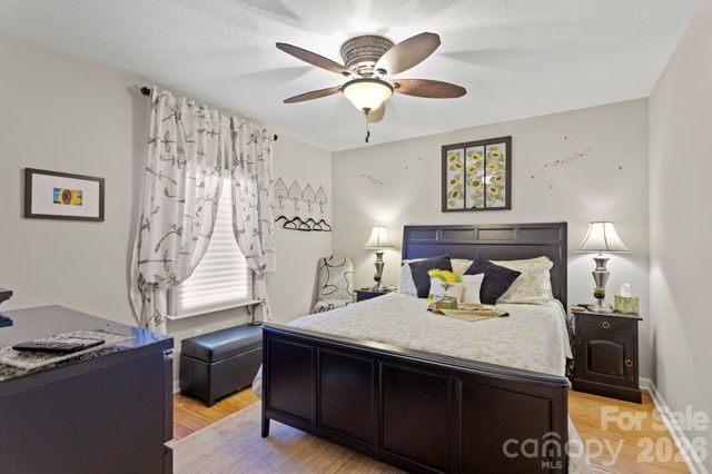 69 Old Pasture Way, Hendersonville, NC 28739