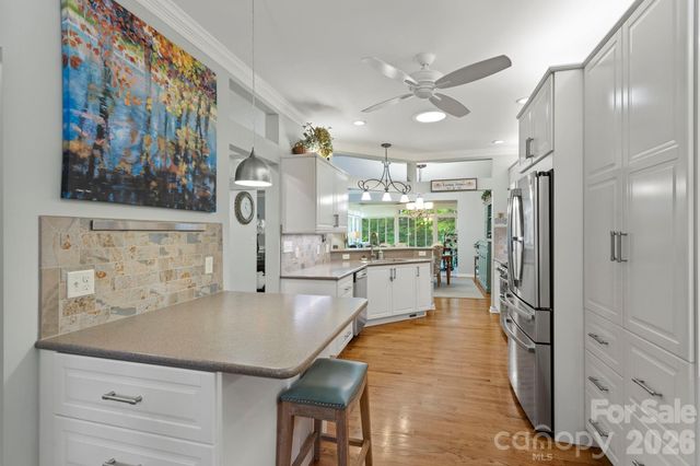69 Old Pasture Way, Hendersonville, NC 28739