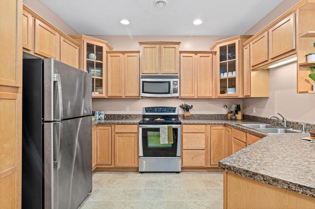 9538 Scott Circle N, Brooklyn Park, MN 55443