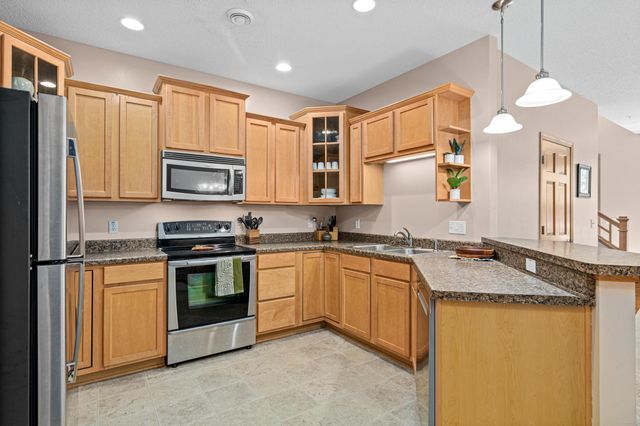 9538 Scott Circle N, Brooklyn Park, MN 55443