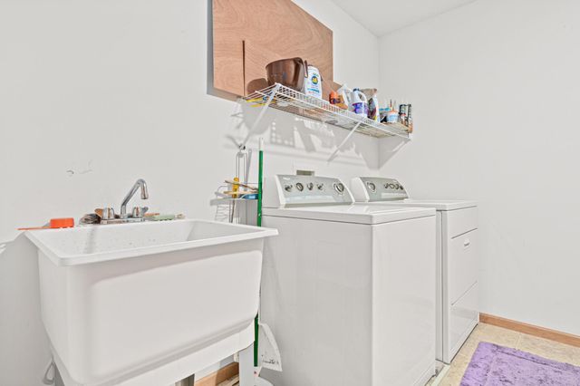 9538 Scott Circle N, Brooklyn Park, MN 55443