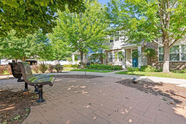 9538 Scott Circle N, Brooklyn Park, MN 55443