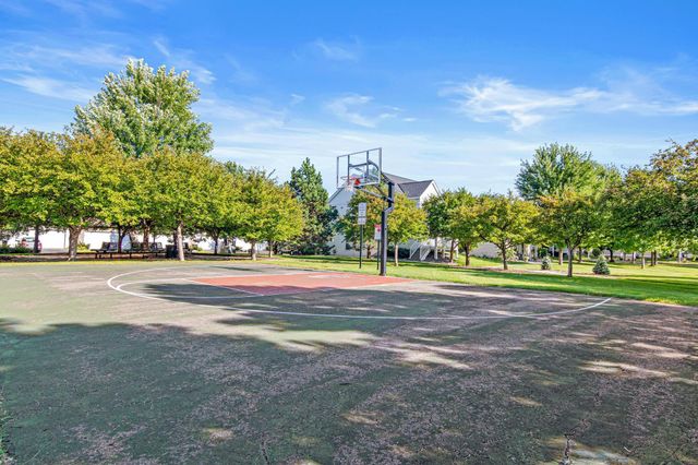 9538 Scott Circle N, Brooklyn Park, MN 55443