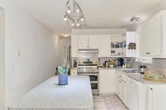 1805 28TH STREET W, Bradenton, FL 34205