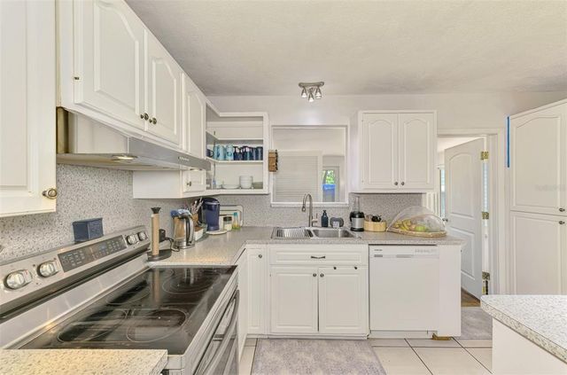 1805 28TH STREET W, Bradenton, FL 34205