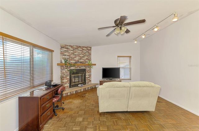 1805 28TH STREET W, Bradenton, FL 34205