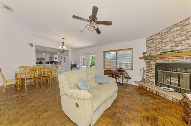 1805 28TH STREET W, Bradenton, FL 34205