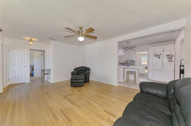 1805 28TH STREET W, Bradenton, FL 34205