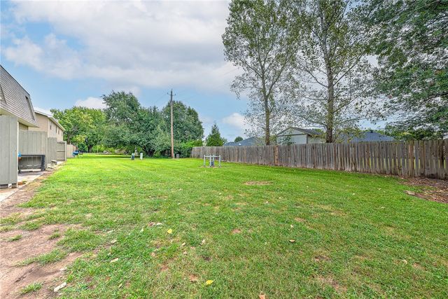 1409 A,B,C,D Oriole Street, Springdale, AR 72764