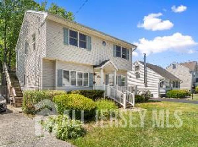 68 W edward Street, Iselin, NJ 08830